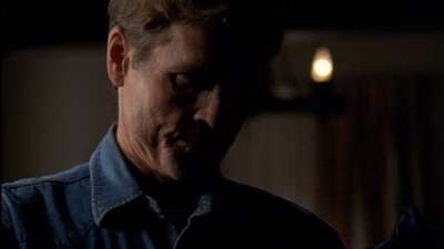 ROSWELL_-_E2X03_SURPRISE_232.jpg