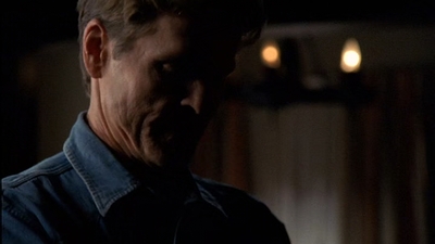 ROSWELL_-_E2X03_SURPRISE_235.jpg