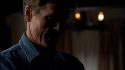 ROSWELL_-_E2X03_SURPRISE_236.jpg