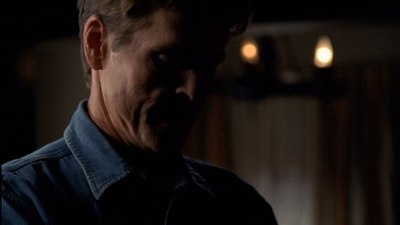 ROSWELL_-_E2X03_SURPRISE_237.jpg