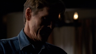 ROSWELL_-_E2X03_SURPRISE_248.jpg