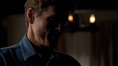 ROSWELL_-_E2X03_SURPRISE_250.jpg