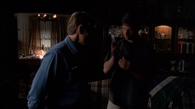 ROSWELL_-_E2X03_SURPRISE_322.jpg
