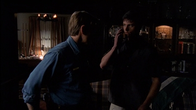 ROSWELL_-_E2X03_SURPRISE_324.jpg