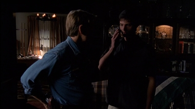 ROSWELL_-_E2X03_SURPRISE_340.jpg