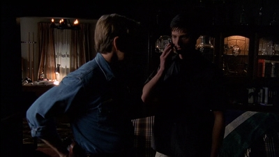ROSWELL_-_E2X03_SURPRISE_344.jpg