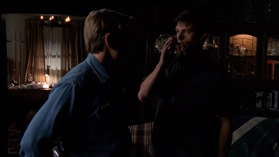 ROSWELL_-_E2X03_SURPRISE_363.jpg