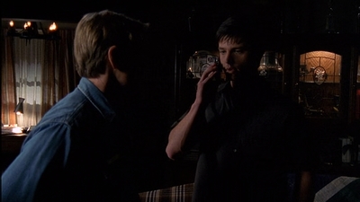 ROSWELL_-_E2X03_SURPRISE_401.jpg