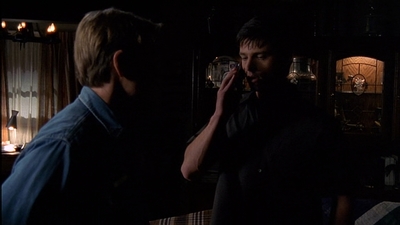 ROSWELL_-_E2X03_SURPRISE_407.jpg