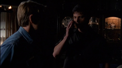ROSWELL_-_E2X03_SURPRISE_418.jpg