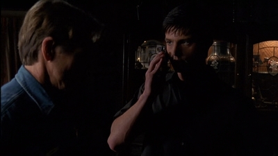 ROSWELL_-_E2X03_SURPRISE_437.jpg