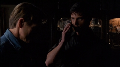 ROSWELL_-_E2X03_SURPRISE_443.jpg