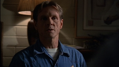 ROSWELL_-_E2X03_SURPRISE_652.jpg