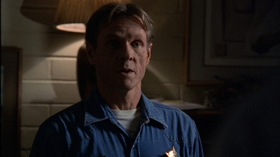 ROSWELL_-_E2X03_SURPRISE_665.jpg