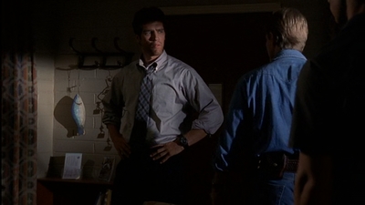 ROSWELL_-_E2X03_SURPRISE_677.jpg