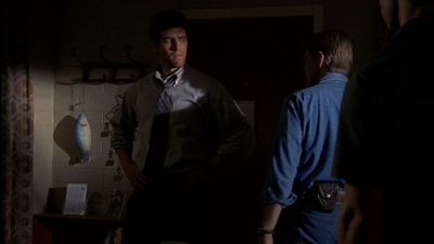 ROSWELL_-_E2X03_SURPRISE_682.jpg