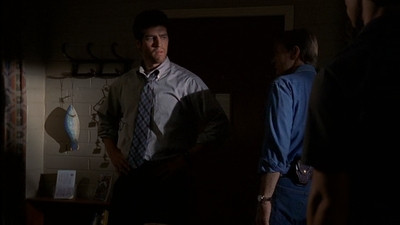 ROSWELL_-_E2X03_SURPRISE_686.jpg