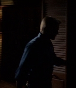 ROSWELL_-_E2X03_SURPRISE_005.jpg