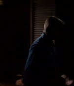 ROSWELL_-_E2X03_SURPRISE_006.jpg