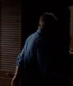 ROSWELL_-_E2X03_SURPRISE_010.jpg