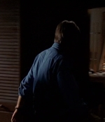 ROSWELL_-_E2X03_SURPRISE_011.jpg