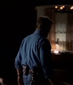 ROSWELL_-_E2X03_SURPRISE_014.jpg