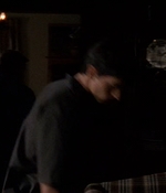 ROSWELL_-_E2X03_SURPRISE_025.jpg