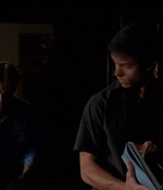 ROSWELL_-_E2X03_SURPRISE_026.jpg