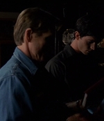 ROSWELL_-_E2X03_SURPRISE_060.jpg
