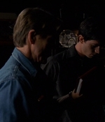 ROSWELL_-_E2X03_SURPRISE_064.jpg
