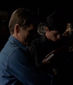 ROSWELL_-_E2X03_SURPRISE_072.jpg