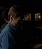 ROSWELL_-_E2X03_SURPRISE_081.jpg