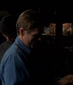ROSWELL_-_E2X03_SURPRISE_082.jpg