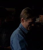 ROSWELL_-_E2X03_SURPRISE_091.jpg