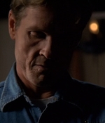 ROSWELL_-_E2X03_SURPRISE_109.jpg