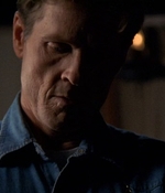 ROSWELL_-_E2X03_SURPRISE_122.jpg