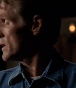 ROSWELL_-_E2X03_SURPRISE_169.jpg