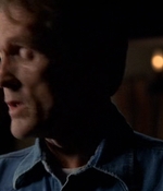 ROSWELL_-_E2X03_SURPRISE_170.jpg