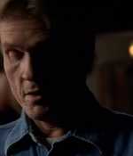 ROSWELL_-_E2X03_SURPRISE_172.jpg