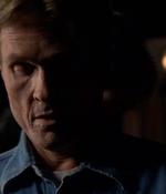 ROSWELL_-_E2X03_SURPRISE_173.jpg