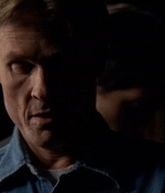 ROSWELL_-_E2X03_SURPRISE_174.jpg