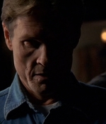 ROSWELL_-_E2X03_SURPRISE_182.jpg
