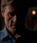 ROSWELL_-_E2X03_SURPRISE_184.jpg