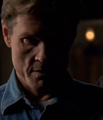 ROSWELL_-_E2X03_SURPRISE_185.jpg