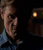 ROSWELL_-_E2X03_SURPRISE_187.jpg