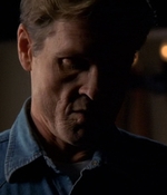 ROSWELL_-_E2X03_SURPRISE_196.jpg