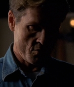 ROSWELL_-_E2X03_SURPRISE_197.jpg