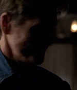 ROSWELL_-_E2X03_SURPRISE_207.jpg