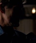 ROSWELL_-_E2X03_SURPRISE_222.jpg