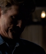 ROSWELL_-_E2X03_SURPRISE_228.jpg